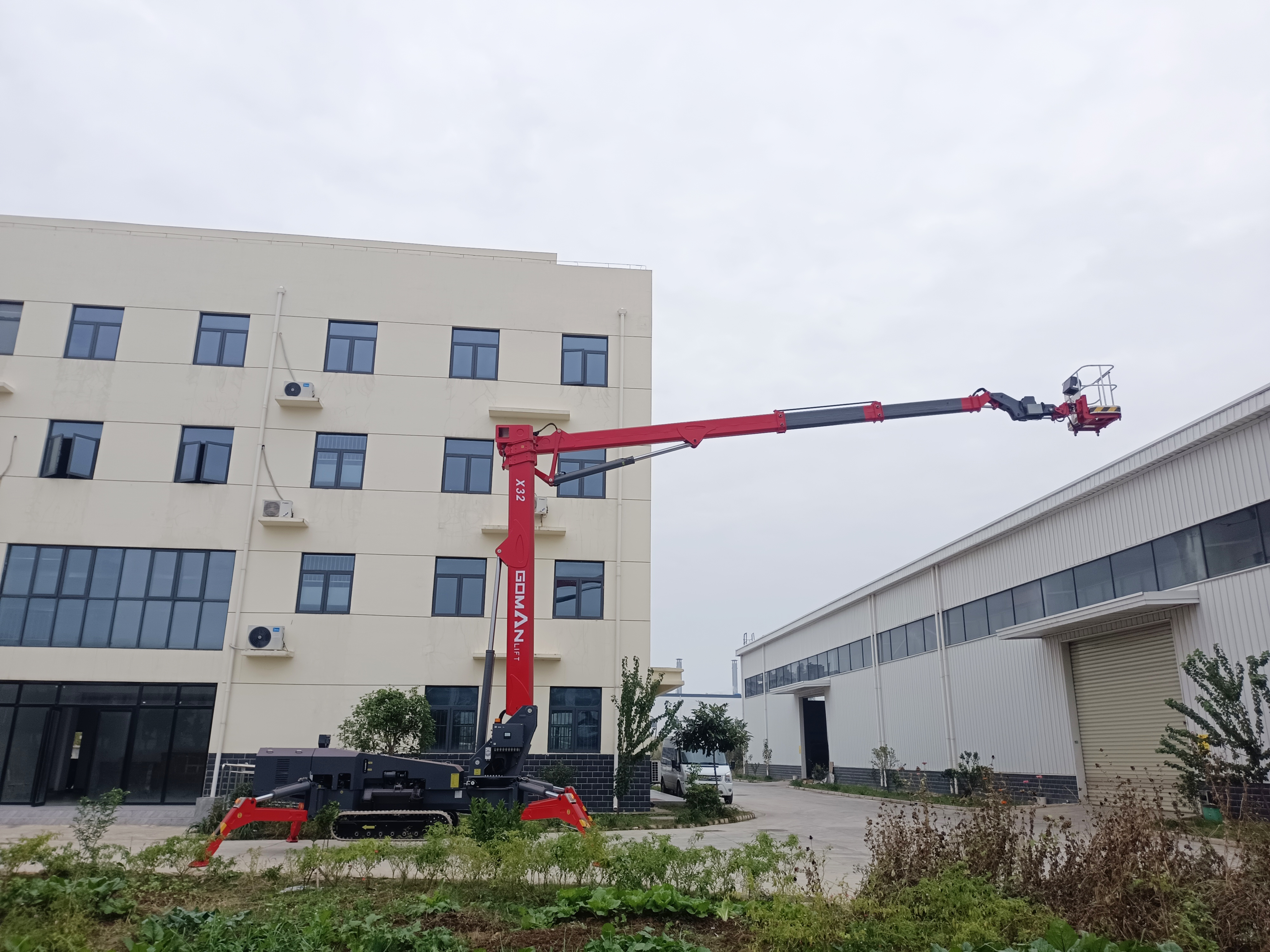 What Job Sites Are Spider Lifts Suitable For? On-site Selection Guide